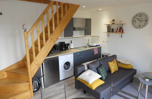 Lisieux Apartment | Adorable apartment, completely renovated, bright, 8m² terrace, lovely view.