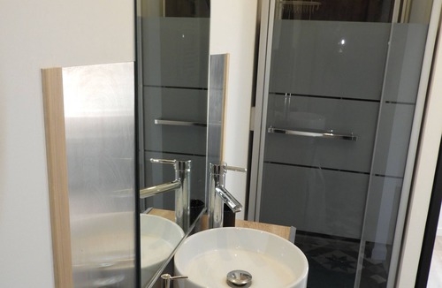 Lisieux Apartment | Adorable apartment, completely renovated, bright, 8m² terrace, lovely view.