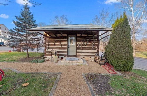 Augusta Cabin | Adorable Augusta Cabin