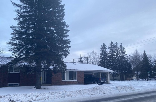 Timiskaming District Apartment | Adorable Bachelor Suite in Englehart, ON