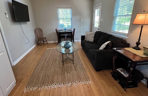 West Trenton House | Adorable Bucks County Getaway