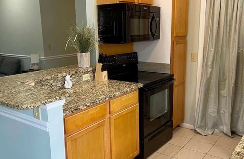 St. Marys House | Adorable coastal home right downtown!