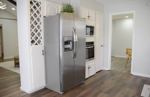 Barker House | Adorable & Convenient Home in Katy