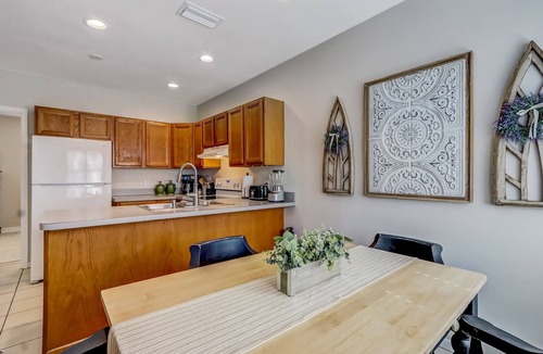 St. Augustine Cottage | Adorable cottage central to everything