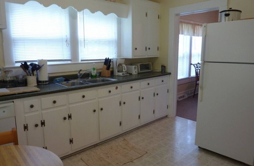 Roxboro House | Adorable Cottage House