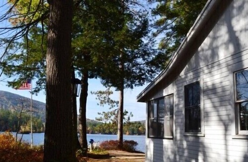 Bridgton Cottage | Adorable Cottage On Moose Pond With Nice Flat Sandy
