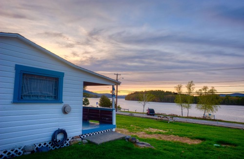 Bristol House | Adorable Cottage On Pristine Newfound Lake