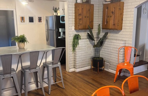Canyon Rim Cottage | Adorable Cottage in the Heart of Millcreek