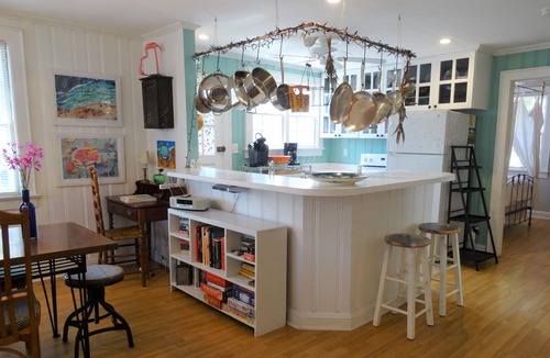 Northeast Virginia Beach Cottage | Adorable Cottage In The Heart Of The Old Beach Area, Close To The Boardwalk.