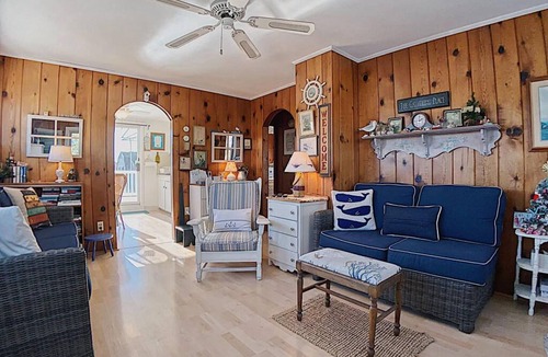 Stone Harbor House | Adorable Escape by the Sea Nestled in the Heart of Stone Harbor!