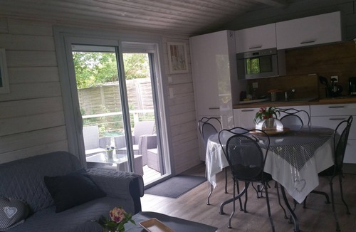 Les Clouzeaux House | ADORABLE COUNTRY HOUSE WITH LARGE TERRACE AND AIR CONDITIONING