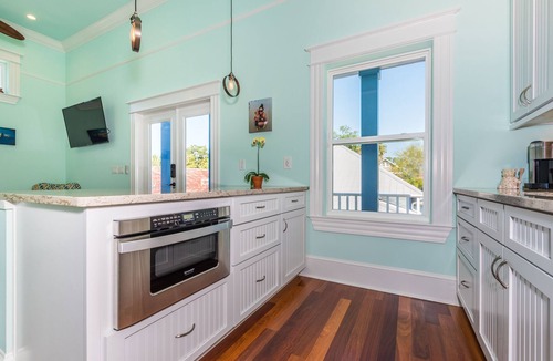 St. Augustine House | Adorable Guest House walking distance to Historic St. Augustine!