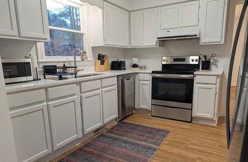 Woodcroft House | Adorable home between Duke and UNC alongside trails