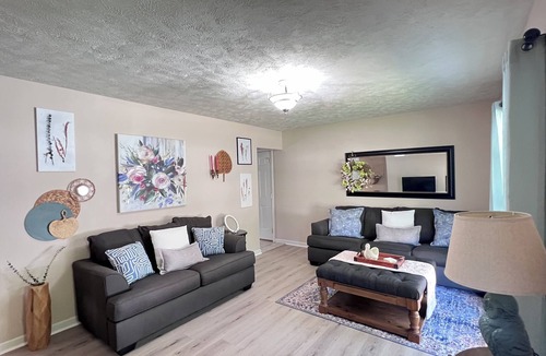 Kokomo House | Adorable Home Close to Everything!