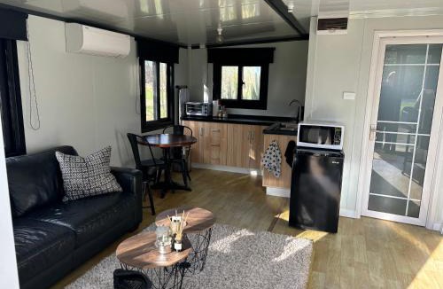 Longlands Apartment | Adorable little container house