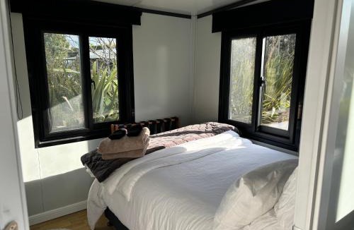 Longlands Apartment | Adorable little container house