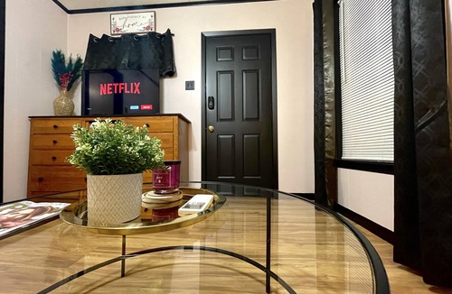 Fort Worth Apartment | Adorable Loft - Downtown Fort Worth
