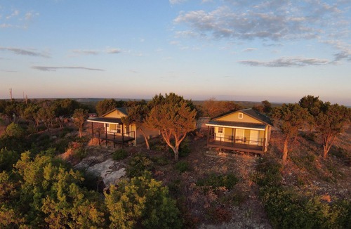 Nemo Cabin | Adorable Mesa Top Cabin (South Cabin)