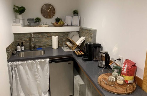 Redwood Heights House | Adorable Modern Chic In-Law-Unit