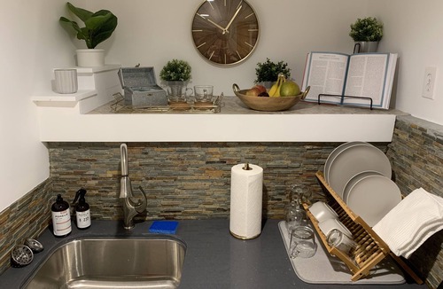 Redwood Heights House | Adorable Modern Chic In-Law-Unit