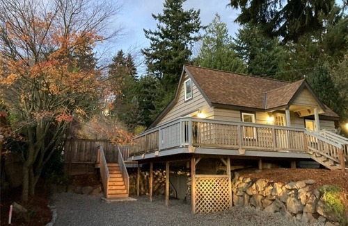 Tukwila Apartment | Adorable New 1 bedroom 5 minute to Airport and Shopping!
