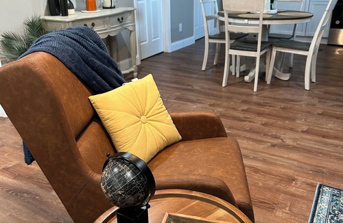Tonkawa House | Adorable New Remodeled 3BR 2 BA quiet neighborhood!