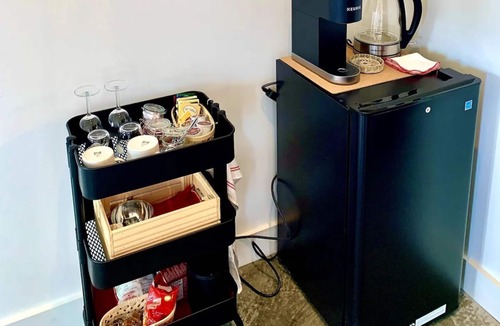 Codrington Apartment | Adorable Nordic one bedroom with fireplace & sauna