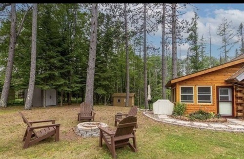 Iron River Cabin | Adorable Northwoods cabin