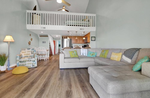 Surf City Condo | Adorable oceanfront condo with Oceanviews and Pool