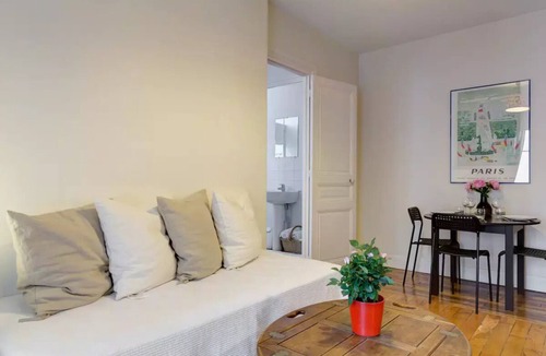 15th Arrondissement Apartment | Adorable Parisian Flat 15eme