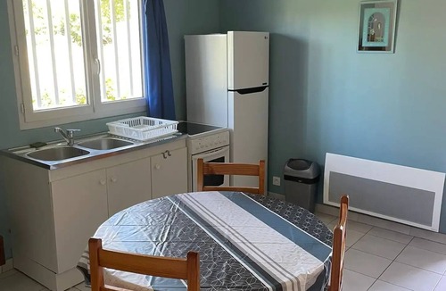 Talais Apartment | ADORABLE STUDIO NEAR THE SEA