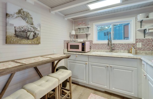 Woodland Park Apartment | Adorable Tiny Home w/Mtn Views in Woodland Park!