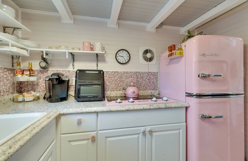 Woodland Park Apartment | Adorable Tiny Home w/Mtn Views in Woodland Park!