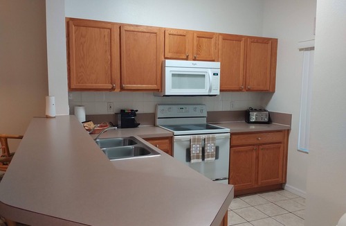 Crystal Cove House | Adorable Townhouse at Magic Resort no fees-1064