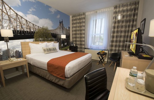 Queens Hotel | Adria Hotel And Conference Center