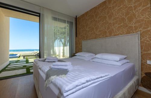 Zaton Villa | Adria Resort SEAFRONT Villa D Private Pool