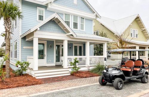 Clarksville Apartment | Adrianne's Apartment