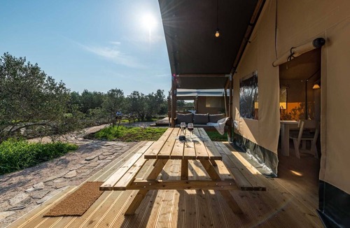 Donje Selo Villa | Adriatic Heritage Glamping No.2