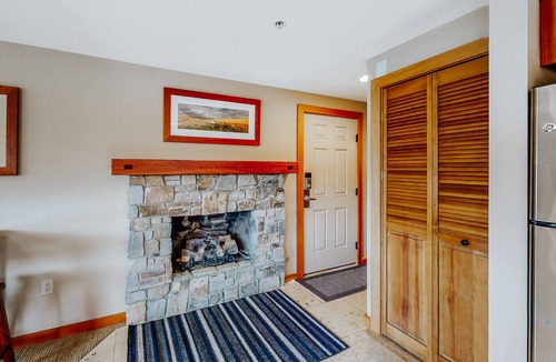 Chelan Condo | Adrift - Unit 6