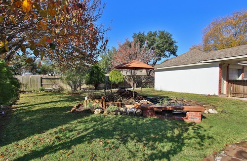 FM 1960 House | Aduke Villa: Big and Beautiful Inside Out. 3.13k sq ft 4/3.5/3 keyed garage