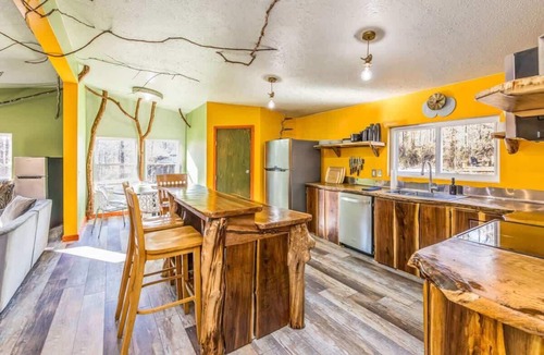 Laurelville Cabin | Adults-Only Immersive Retreat Center | Art, Nature, & Wellness | Hocking Hills