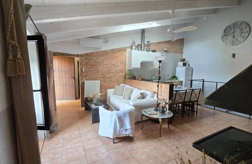 Madremanya Apartment | Adults Only Rural | 4 P |Chimenea | WiFi | Emporda