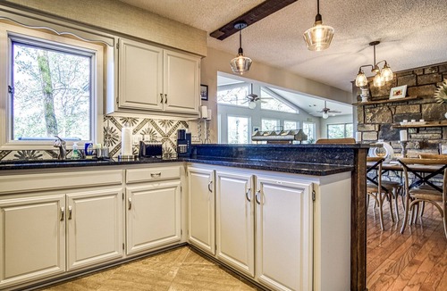 Hot Springs Village House | Adventure Awaits: Boating, Swimming, Fishing, Hiking, Golf, Kayaking!nnnn