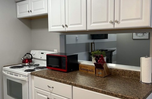 Holly Apartment | Adventure Acres- Suite B2