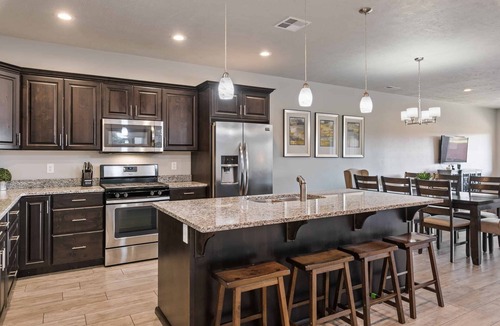Santa Clara House | Adventure Awaits: Paradise Village Waterpark, Great Views!