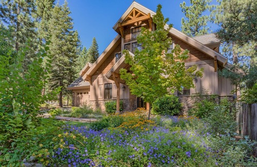 Tahoe Vista House | Adventure Awaits - TLUXP