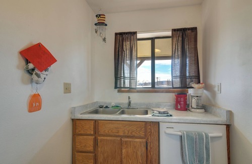 Big Water House | Adventure Base 4 Near Lake Powell