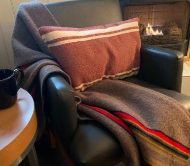 Eureka Springs House | Adventure Cabin 1with 2 Queen Beds