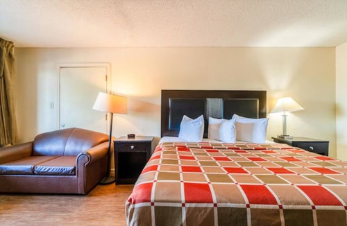 Port Lavaca Hotel | Adventure Haven in Port Lavaca | Near Lighthouse Beach | Pool Access