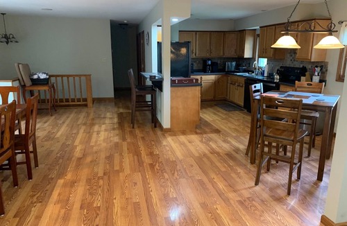 Makanda House | "Adventure's Rest - Hot Tub, Wine Trail - Fire Pit - Grill, Secluded & Relaxing